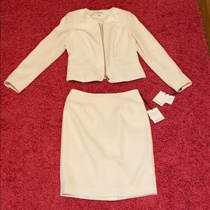 Calvin Klein Professional Women Cream Suit Set 6P